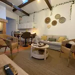 Ribeira Do Guilherme - Watermill House Botanic Garden 木屋 *