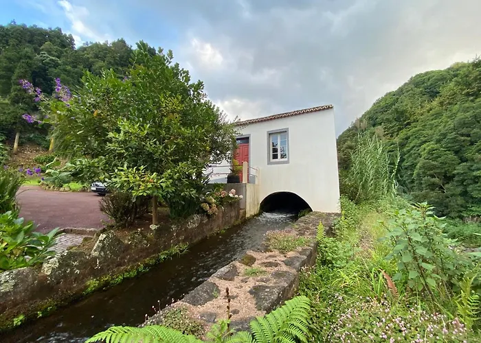 Ribeira Do Guilherme - Watermill House Botanic Garden Σαλέ *