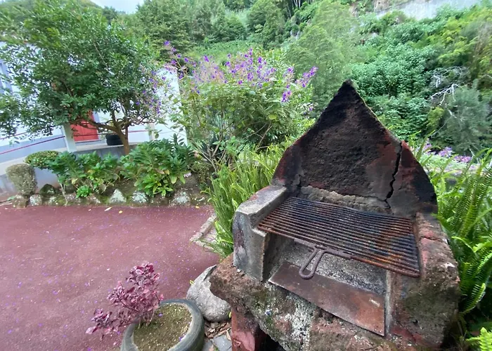 Ribeira Do Guilherme - Watermill House Botanic Garden Σαλέ