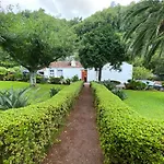 Chalet Ribeira Do Guilherme - Watermill House Botanic Garden