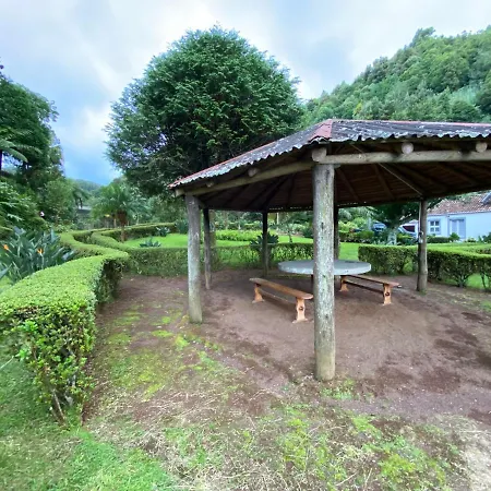 Ribeira Do Guilherme - Watermill House Botanic Garden *