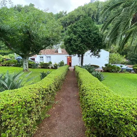 Ribeira Do Guilherme - Watermill House Botanic Garden *