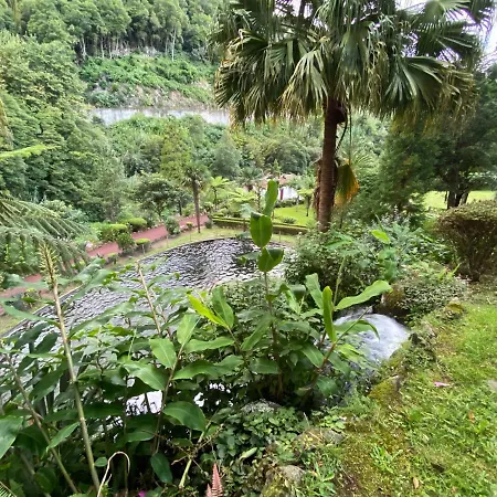 Ribeira Do Guilherme - Watermill House Botanic Garden Alpehytte *