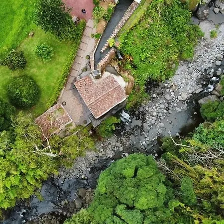 Ribeira Do Guilherme - Watermill House Botanic Garden *