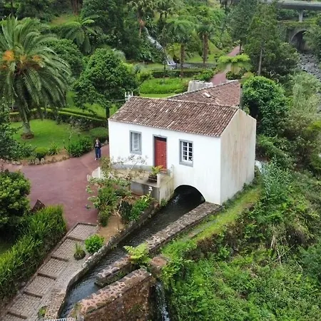 Ribeira Do Guilherme - Watermill House Botanic Garden * Nordeste (Azores)