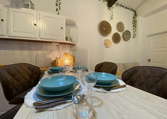 Alpesi faház Ribeira Do Guilherme - Watermill House Botanic Garden *