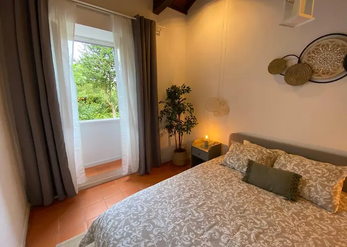 Ribeira Do Guilherme - Watermill House Botanic Garden