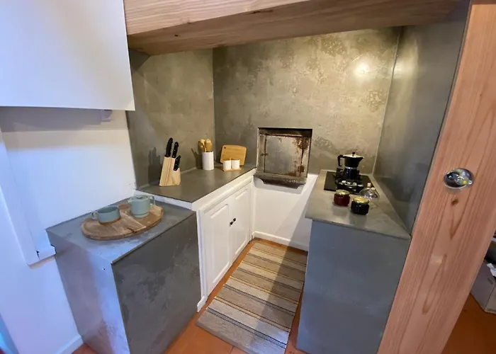 Ribeira Do Guilherme - Watermill House Botanic Garden Nordeste (Azores)