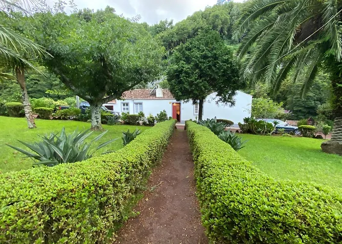 Horská chata Ribeira Do Guilherme - Watermill House Botanic Garden