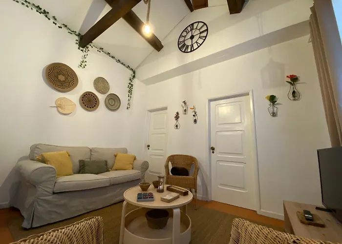 Horská chata Ribeira Do Guilherme - Watermill House Botanic Garden Nordeste (Azores)