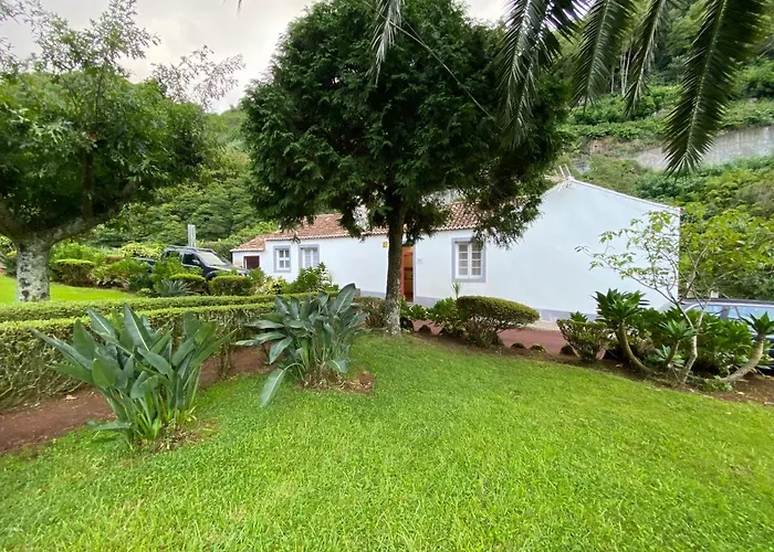 Ribeira Do Guilherme - Watermill House Botanic Garden Шале *