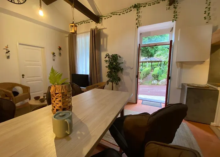 Horská chata Ribeira Do Guilherme - Watermill House Botanic Garden